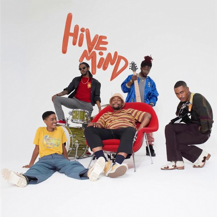 Review: The Internet - Hive Mind