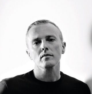 Curt Smith A founding member of Tears For Fears, Curt left the group acrimoniously in 1991 and embarked on a solo career. Since then he has released four solo albums as well as writing for film and TV and collaborations with other artists – specifically up-and-coming talent. As well as music, Curt has tried acting and hosted an acoustic internet series Stripped Down Live With Curt Smith.