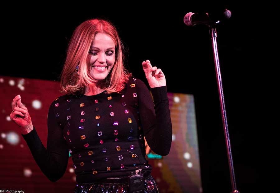 Belinda Carlisle tour