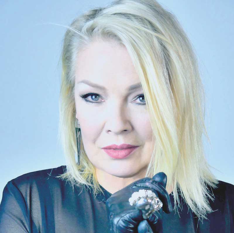 Kim Wilde alien