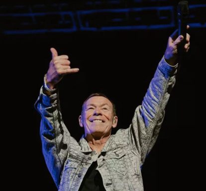 UB40 Featuring Ali Campbell get Up Close and Personal