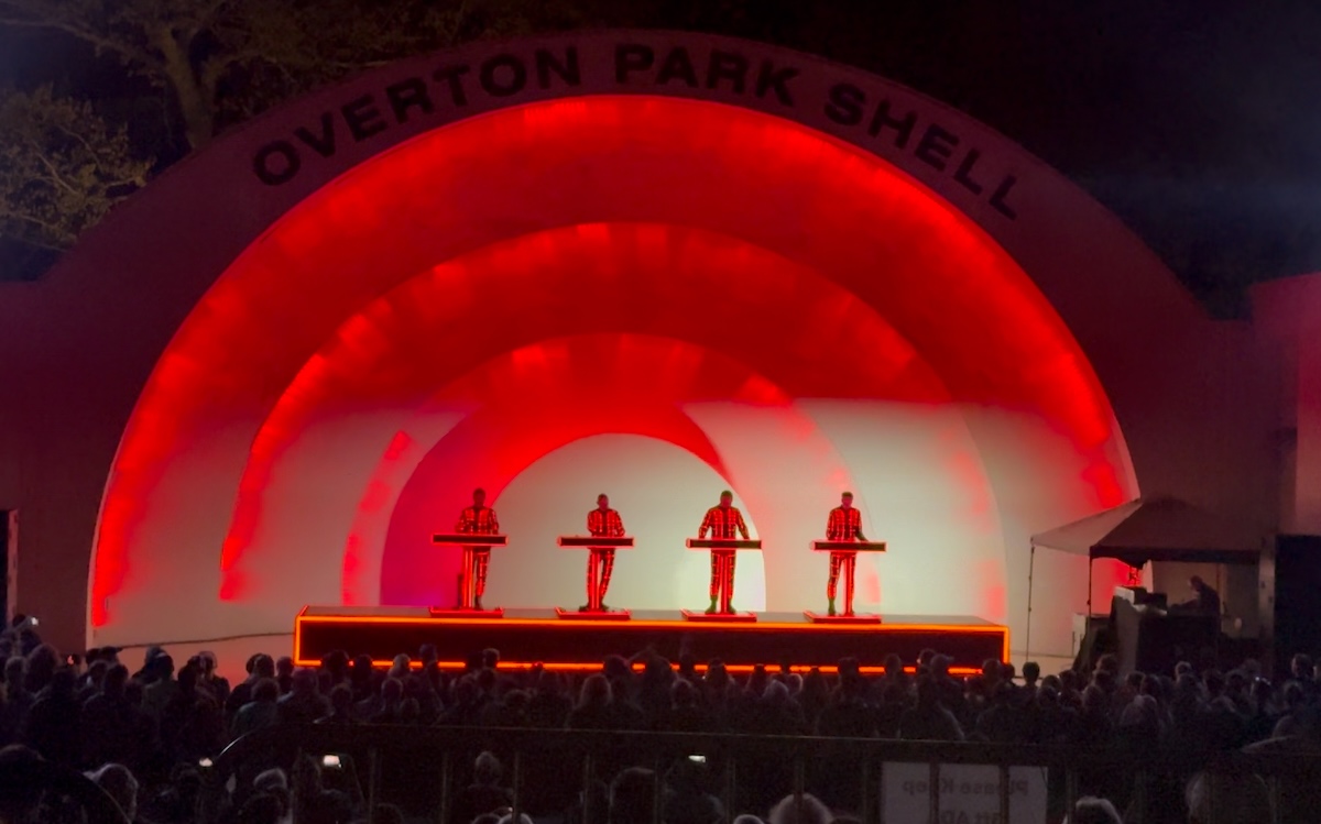 Kraftwerk announce UK and Ireland tour